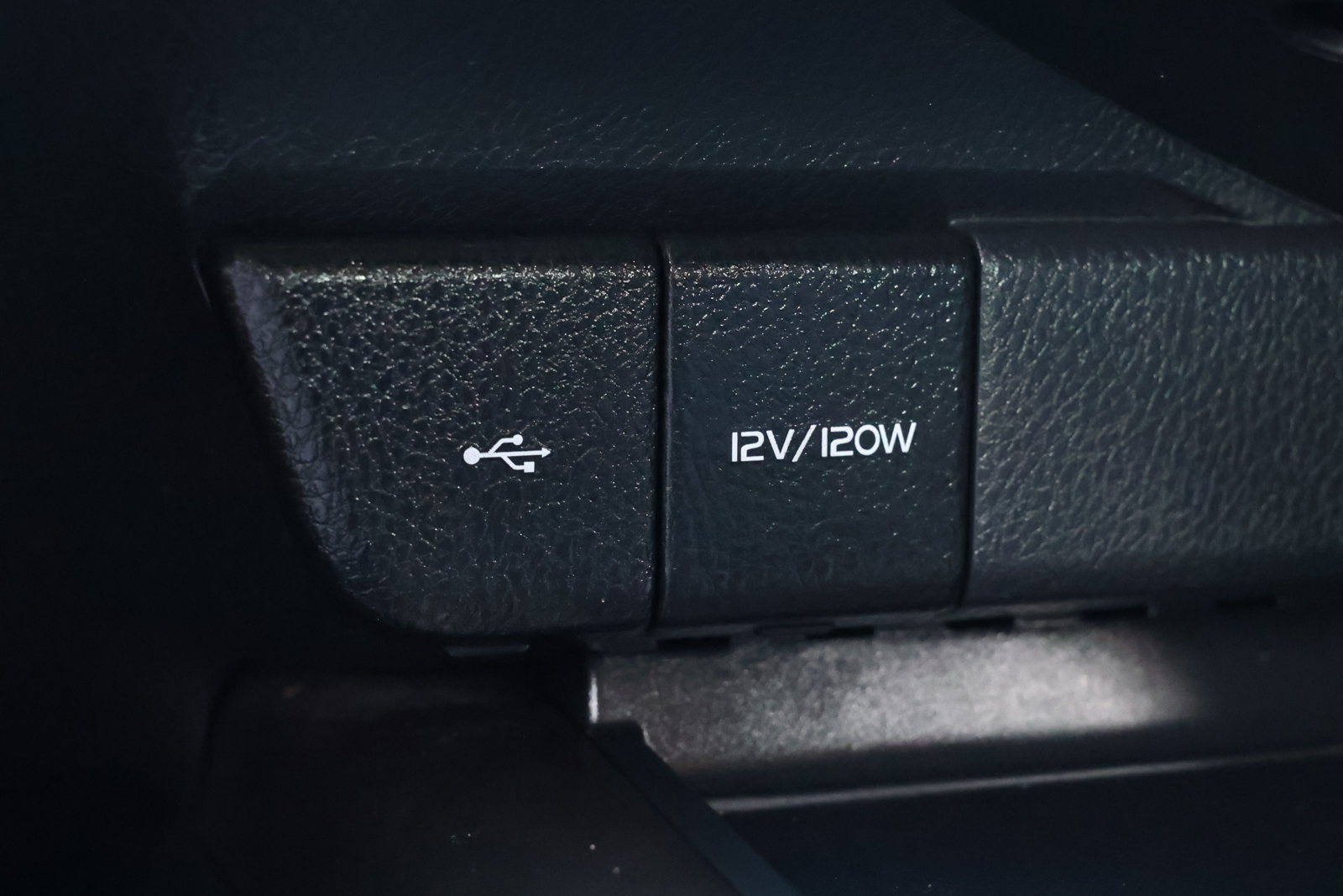 Used 2024 Toyota Camry SE w/ Convenience Package FWD image 21