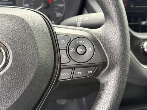 Used 2025 Toyota Corolla LE w/ Convenience Package image 23