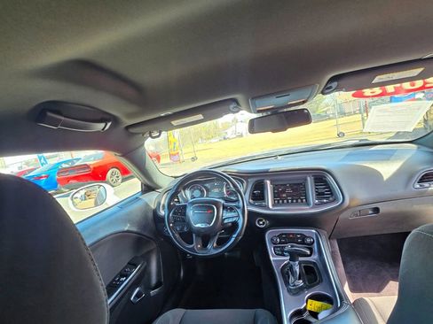 Used 2018 Dodge Challenger R/T RWD image 14