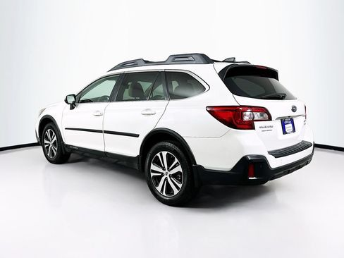 Used 2018 Subaru Outback 3.6R Limited AWD/4WD image 6