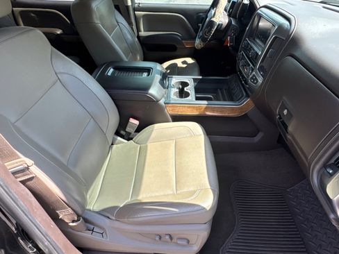 Used 2016 Chevrolet Silverado 1500 LTZ w/ Sport Package AWD/4WD image 15