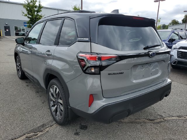 New 2026 Subaru Forester Touring AWD/4WD image 4