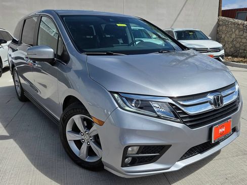 Used 2018 Honda Odyssey EX image 1
