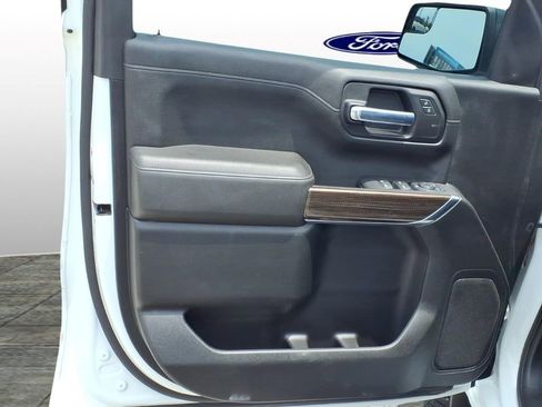 Used 2021 Chevrolet Silverado 1500 LT Trail Boss w/ Bed Protection Package AWD/4WD image 11