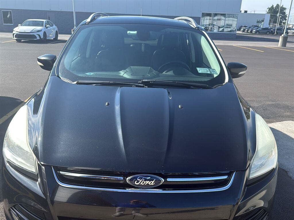Used 2014 Ford Escape Titanium AWD/4WD image 2