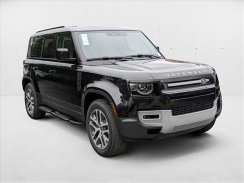 New 2025 Land Rover Defender 110 S image 7