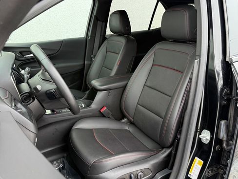 Used 2022 Chevrolet Equinox RS w/ RS Leather Package image 11