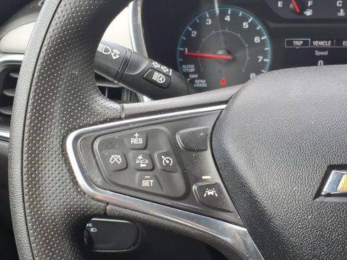 Used 2021 Chevrolet Equinox LS FWD image 5