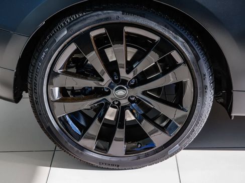 Used 2025 Land Rover Range Rover Sport Dynamic SE image 4