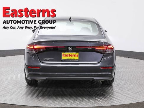 Used 2025 Honda Accord SE image 6