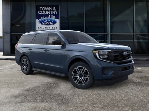 New 2026 Ford Expedition Active AWD/4WD image 1