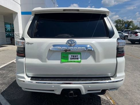 Used 2022 Toyota 4Runner Limited AWD/4WD image 6