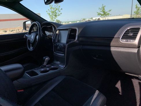Used 2017 Jeep Grand Cherokee Altitude AWD/4WD image 33