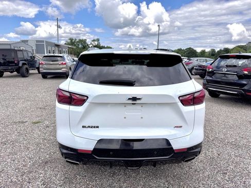 Used 2019 Chevrolet Blazer RS w/ Sun and Wheels Package FWD image 11