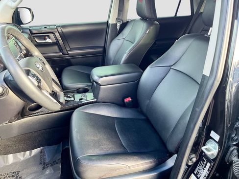 Used 2022 Toyota 4Runner TRD Off-Road Premium AWD/4WD image 21