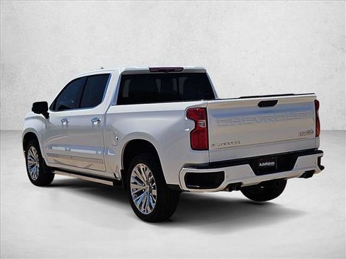 Used 2023 Chevrolet Silverado 1500 High Country w/ High Country Premium Package AWD/4WD image 14