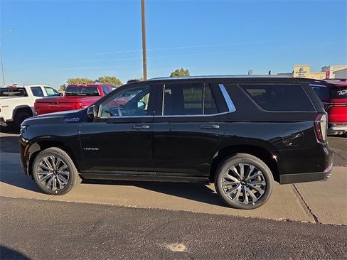 New 2026 Chevrolet Tahoe High Country image 2