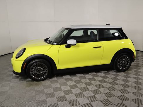 Certified 2025 MINI Cooper S image 8