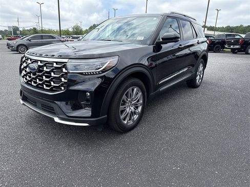 Used 2025 Ford Explorer Platinum image 6