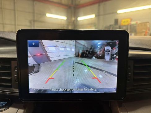 Used 2022 Ford Explorer XLT image 21