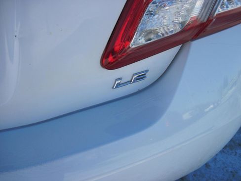 Used 2011 Toyota Camry LE w/ LE Extra-Value Pkg image 5