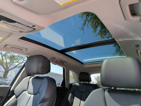 Used 2018 Audi Q5 2.0T Premium Plus w/ Premium Plus Package image 28