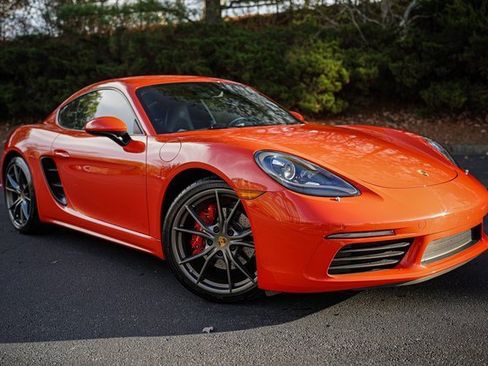 Used 2017 Porsche 718 Cayman S image 14