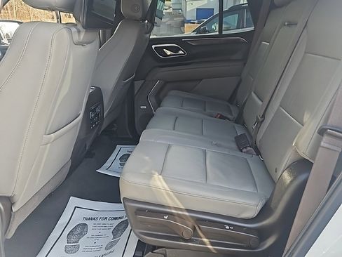 Used 2021 Chevrolet Tahoe LT w/ Luxury Package image 19