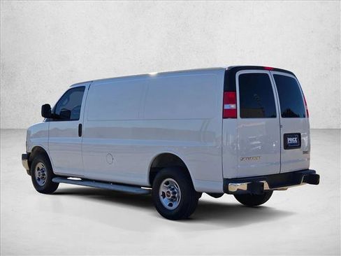 Used 2022 GMC Savana 2500 w/ Driver Convenience Package image 7