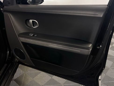 Used 2023 Hyundai Ioniq 5 Limited image 34