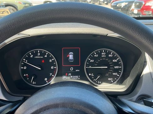 Certified 2025 Subaru Crosstrek 2.5i Premium AWD/4WD image 16