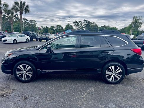 Used 2018 Subaru Outback 2.5i Limited AWD/4WD image 2