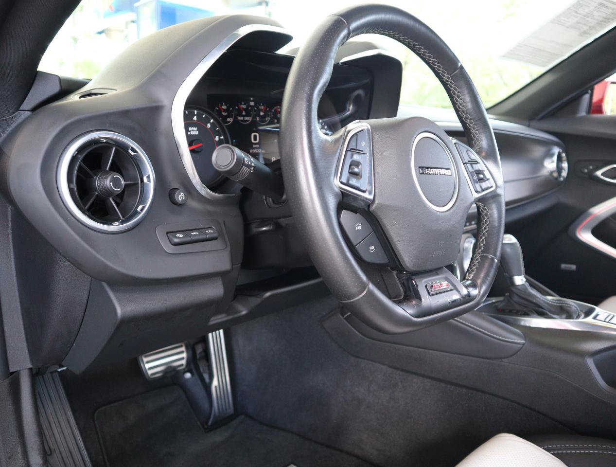 Used 2018 Chevrolet Camaro SS RWD image 29
