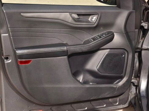 Used 2023 Ford Escape Active image 34