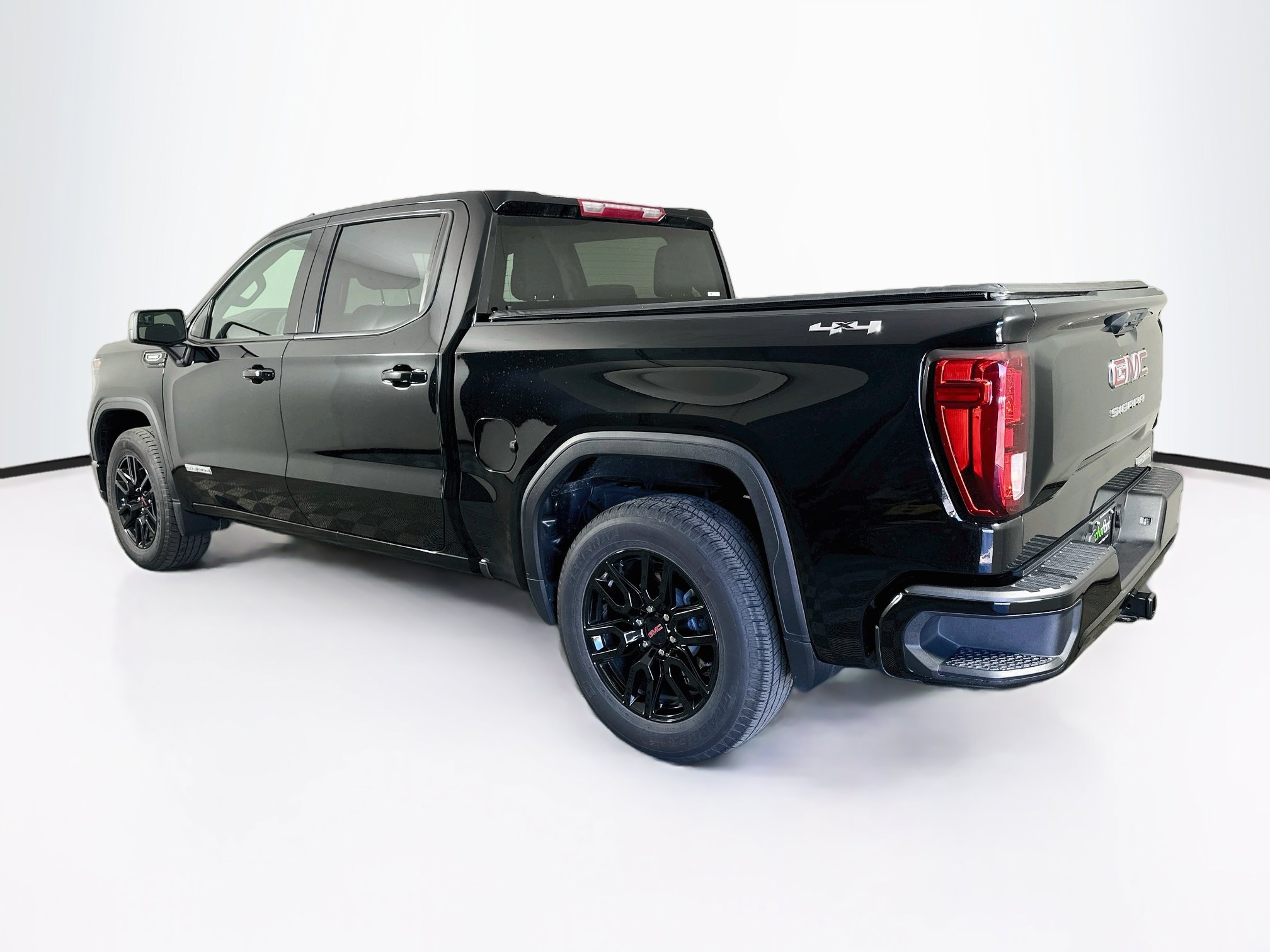 Used 2024 GMC Sierra 1500 Elevation AWD/4WD image 5