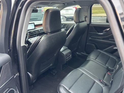 Certified 2022 Lincoln Corsair Reserve w/ Elements Package image 28