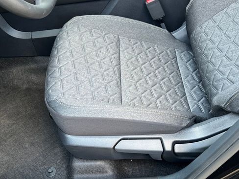 New 2026 Nissan Kicks SV image 32