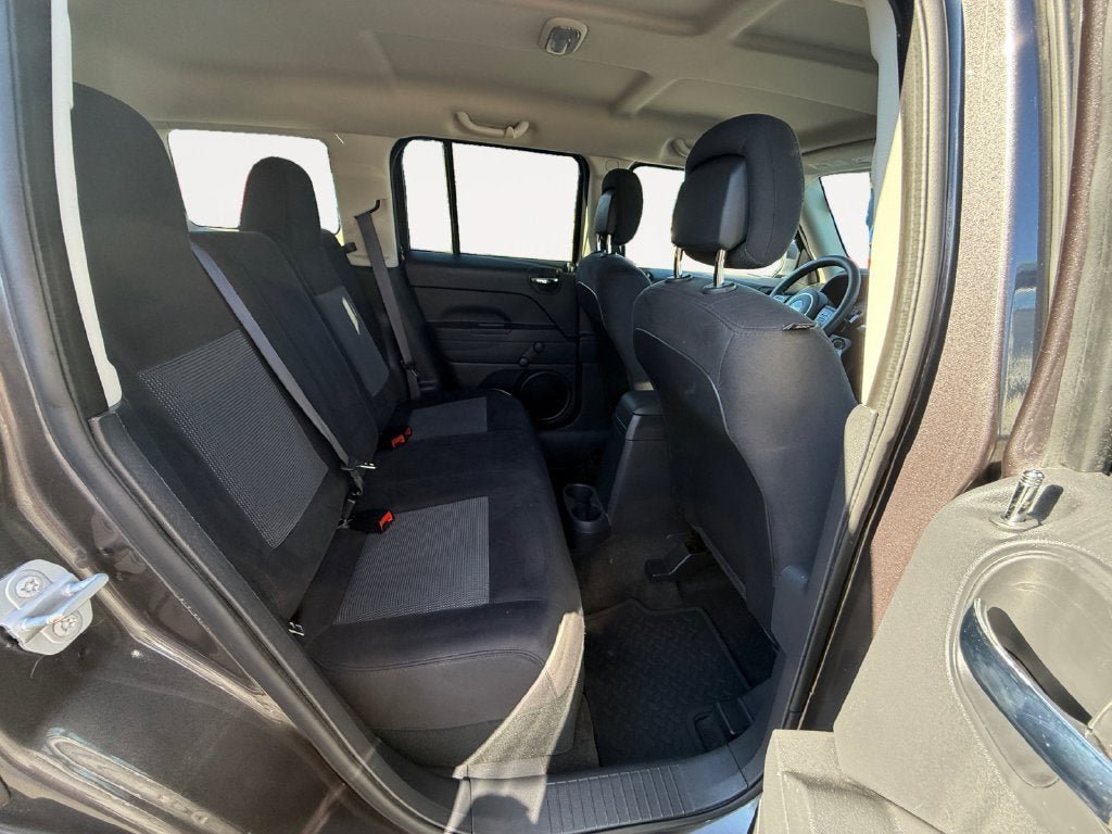 Used 2016 Jeep Patriot Sport FWD image 23