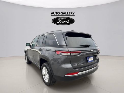 Used 2025 Jeep Grand Cherokee Laredo X RWD image 7