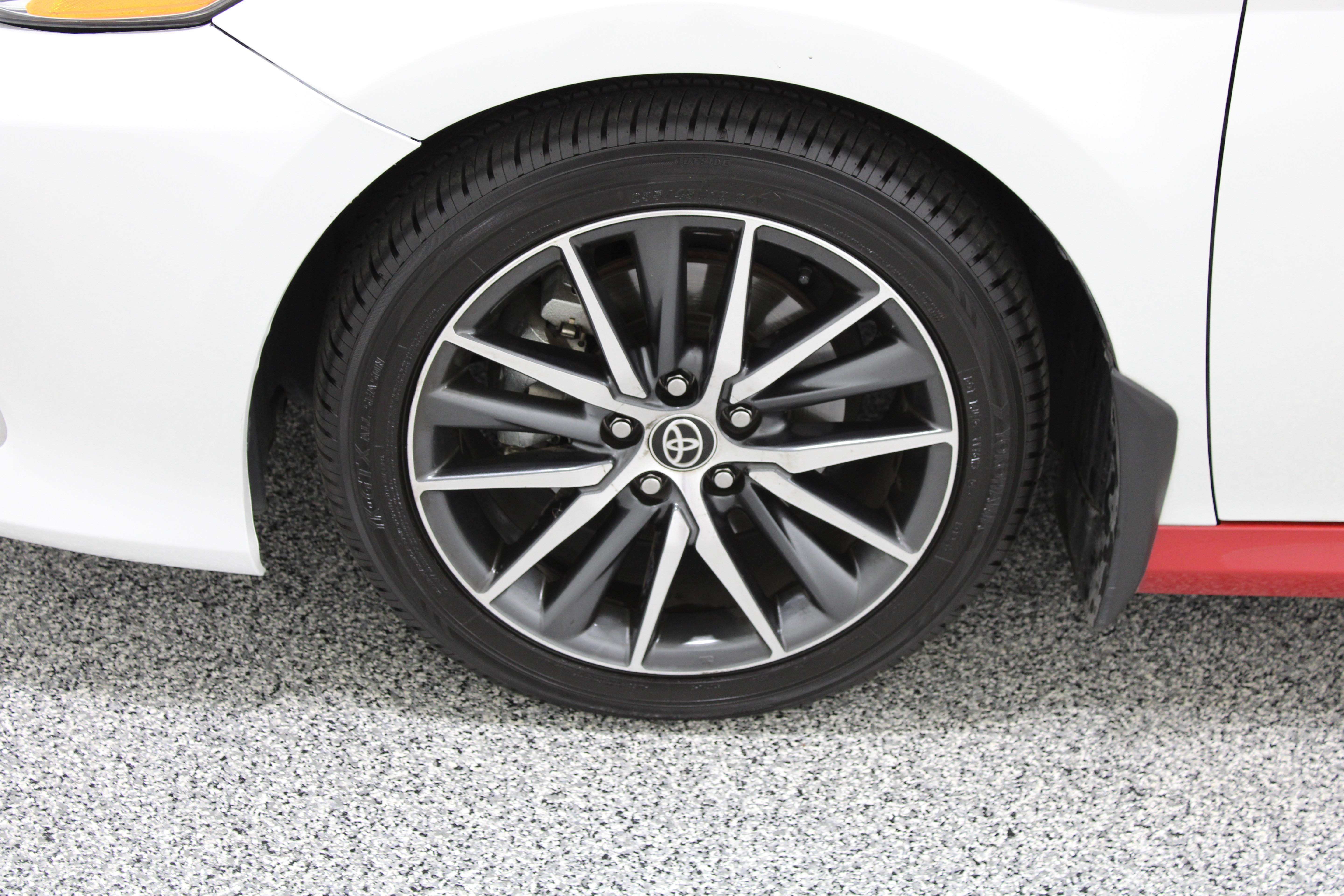 Used 2023 Toyota Camry XLE FWD image 11