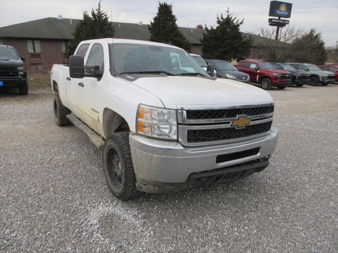 Used 2014 Chevrolet Silverado 2500 LT image 2