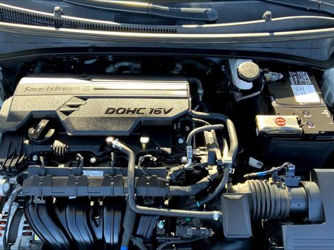 Used 2022 Hyundai Elantra SEL w/ Cargo Package image 26