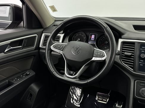 Used 2021 Volkswagen Atlas SE w/ Panoramic Sunroof Package image 29