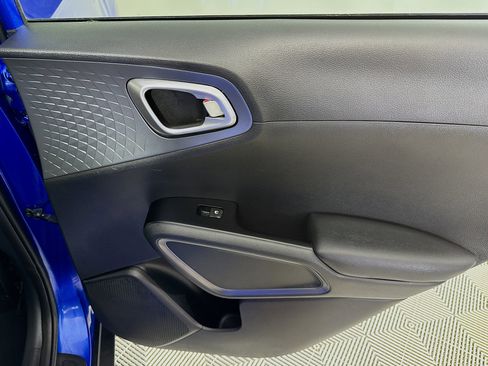 Used 2020 Kia Soul EX image 27