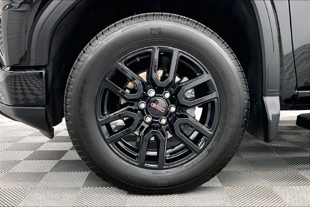 Used 2026 GMC Sierra 1500 Pro w/ Graphite Edition AWD/4WD image 9