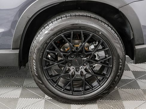 Used 2024 Subaru Forester Touring w/ Convenience Package image 5