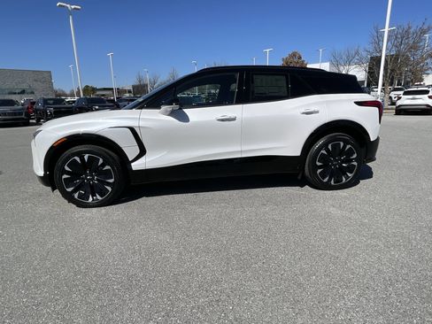 New 2025 Chevrolet Blazer EV RS image 46