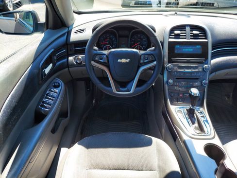 Used 2013 Chevrolet Malibu LS w/ Protection Package FWD image 10