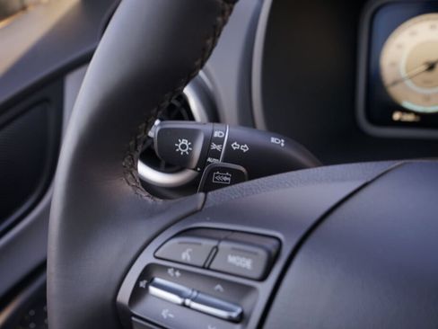 Certified 2023 Hyundai Kona Limited FWD image 31
