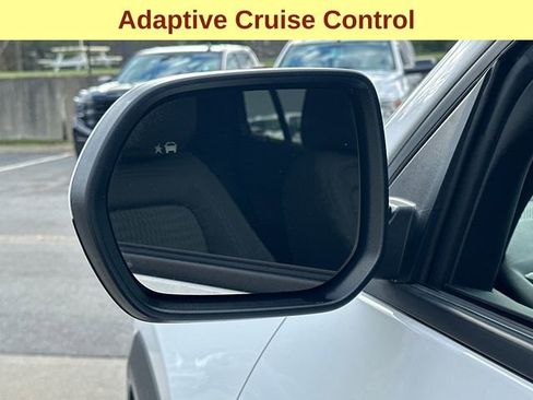 Used 2025 Chevrolet Equinox LT image 8